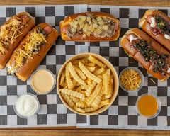Amazing Dogs by delice (2616 Blodgett St)
