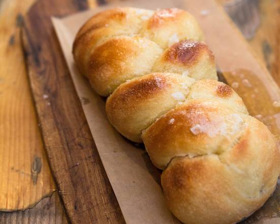 HOUSE MADE HOT FRESH BREAD