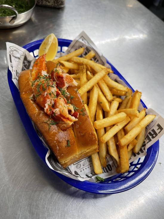 Roxy & Jo’s Seafood Grill