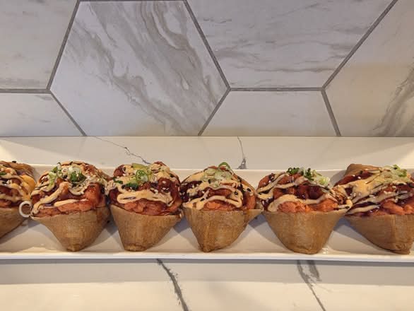 Spicy Tuna Inari (1pc)