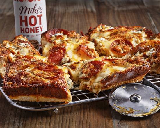 Pepperoni & Gorgonzola with Mike's Hot Honey- Regular