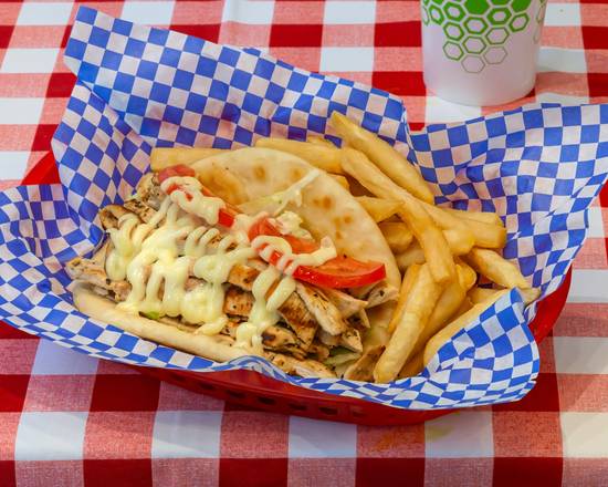 SPECIAL - Chicken Pita w/ Fries & Drink