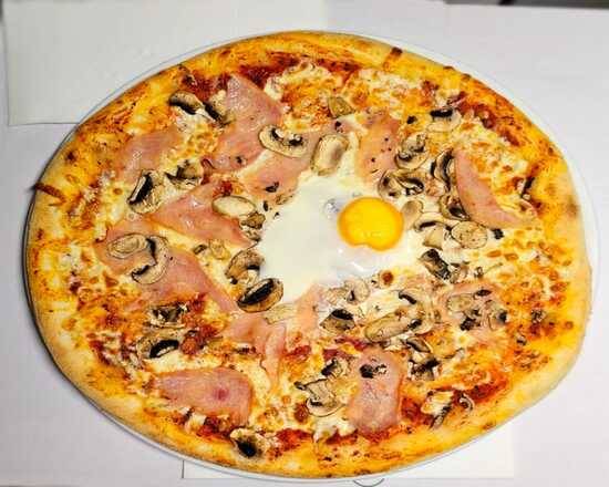 Pizza Reine🍕🍅