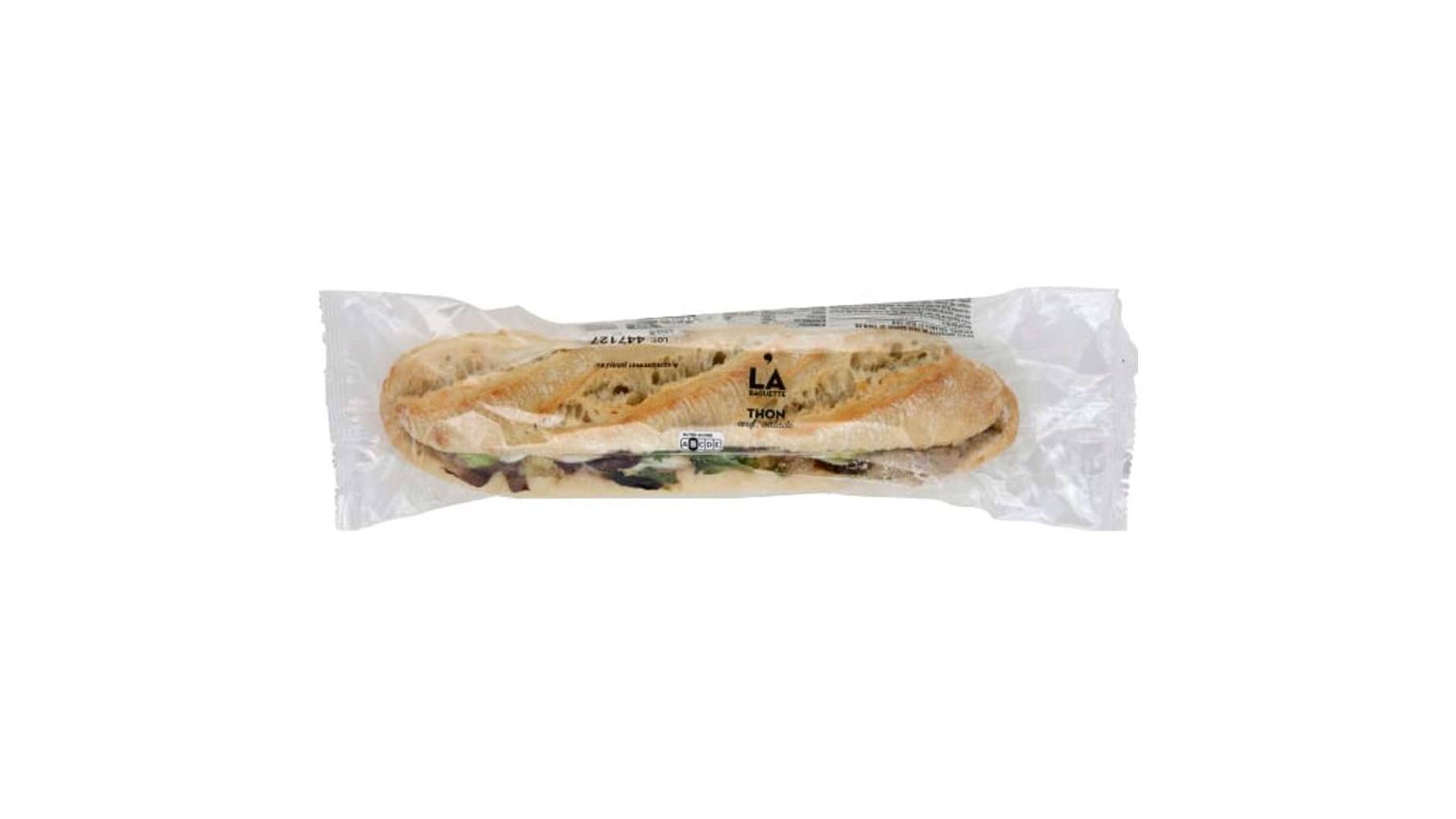 Monoprix Petite baguette de pain garnie de thon au naturel, salades et oeuf La baguette de 220g