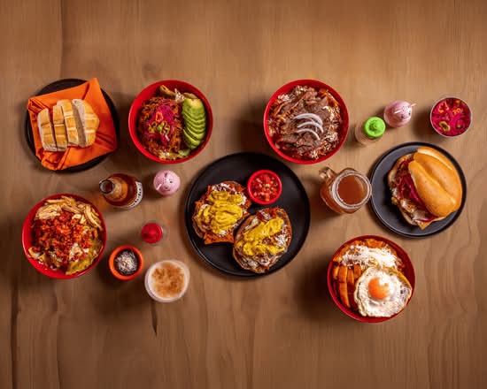 El Totopo Sagrado Chilaquiles y desayunos