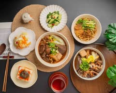 後院麻辣牛肉麵