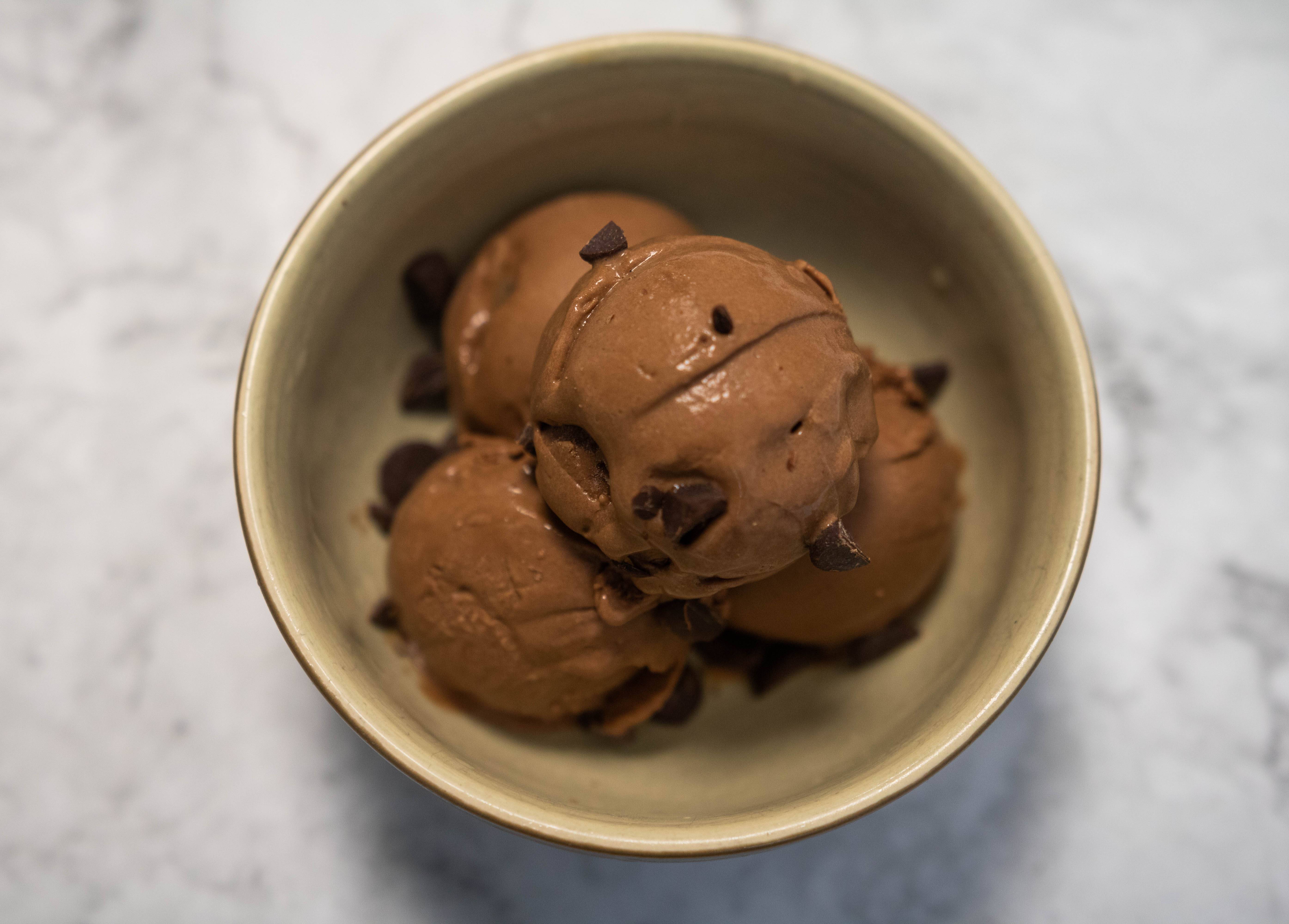 Roasted Chocolate Ice Cream - 500 ml tub