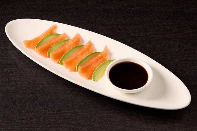 SALMON AVOCADO SASHIMI*