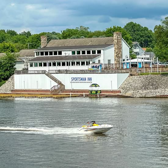 Sportsman Inn