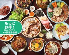 本場韓国家庭料理 チャカン食堂 Korean restrant Chakan Sikdang
