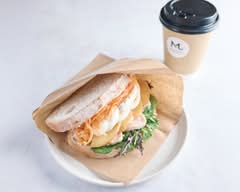Mog Lounge Yoyogi Park