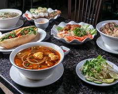 Mai's Kitchen Vietnamese Cuisine (Preston Ave. S)