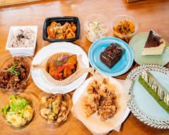 【ケーキとお惣菜のお店】SWEETS&DELI 014