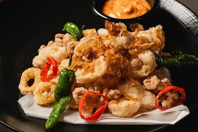CRISPY CALAMARI