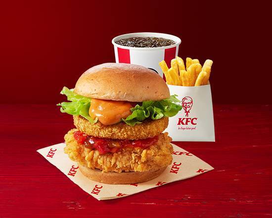 カリホクハッシュのフィレバーガー辛口セット(ドリンク付き) Crispy-Fluffy Hashbrown in Chicken Fillet Burger spicy Combo