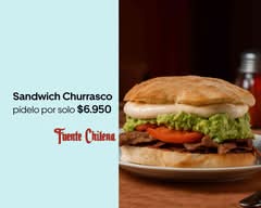 Fuente Chilena - Plaza Oeste