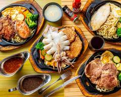 逢甲夜市 大帥哥主廚牛排 l 沙朗牛排 黃金脆皮雞腿排