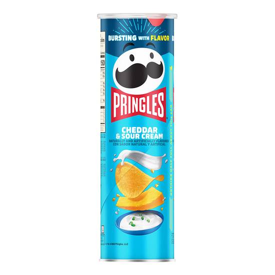 Pringles Cheddar & Sour Cream Potato Crisps (cheddar & sour cream)