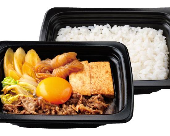 国産牛のすき焼き弁当（生卵つき） Domestic beef sukiyaki lunch box (includes raw egg)