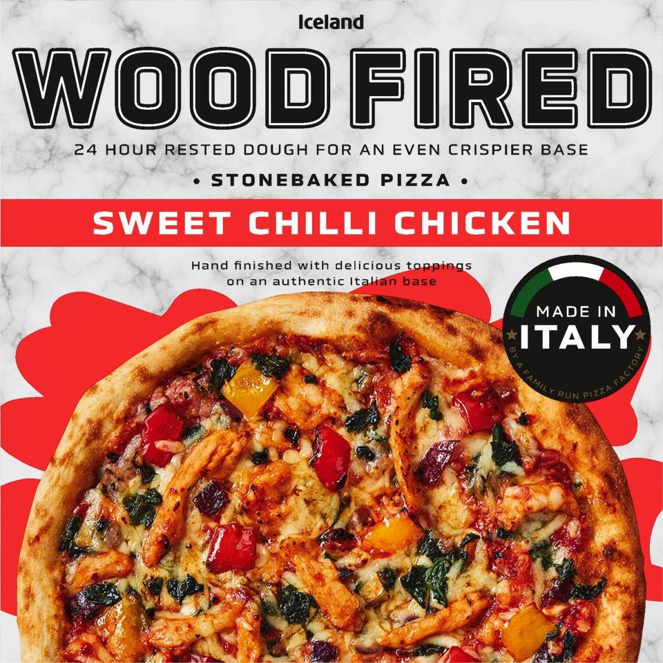 Iceland Sweet Chilli Chicken Woodfired Pizza