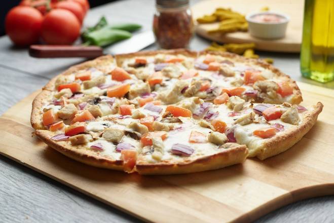 Creamy Garlic Chicken Pizza