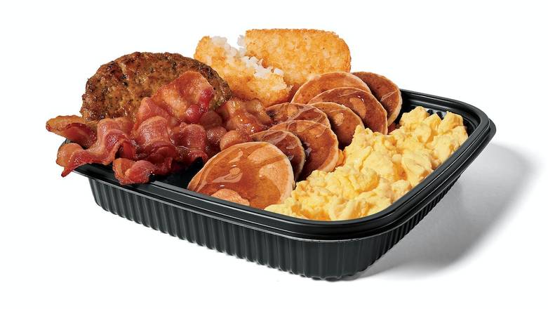 Jumbo Breakfast Platter w/ Bacon & Sausage
