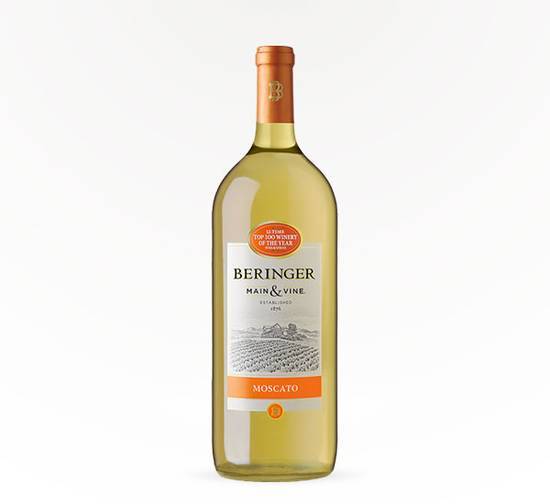 Beringer California White Zinfandel Moscato Wine (1.5 L)
