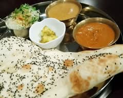 アジアンキッチン＆ルンビニ ASIAN KITCHEN&IZAKAYA LUMBINI