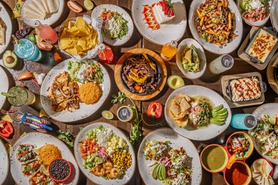 Laredos Taqueria & Grill (Cumming, GA)