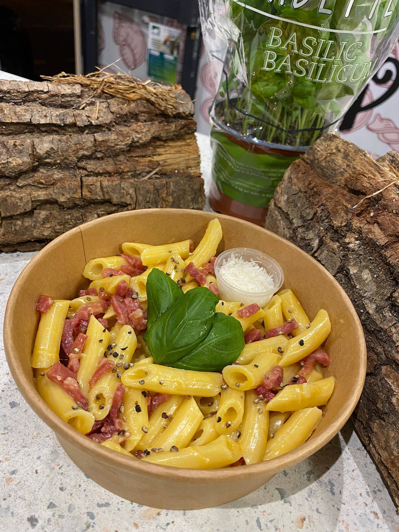 Penne alla carbonara