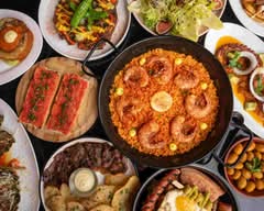 Taberna Social (40 Wellington St E)