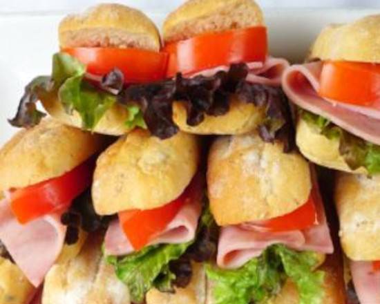 Platón de sándwiches