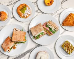 Lianas Cafe & Sweets