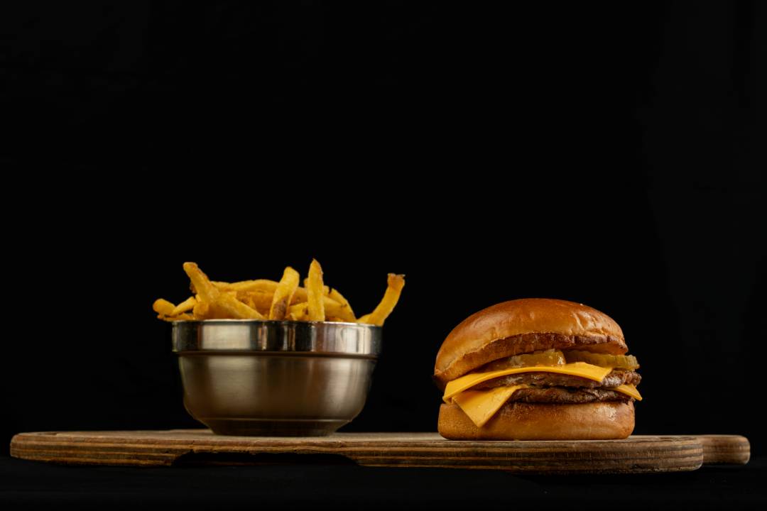 Menu Double Cheeseburger