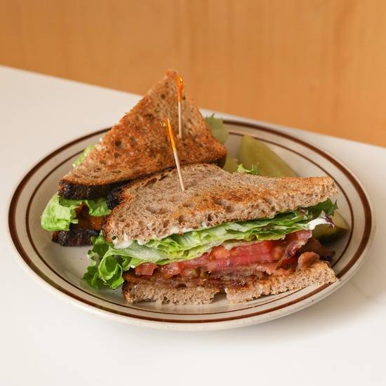 B.L.T Sammie
