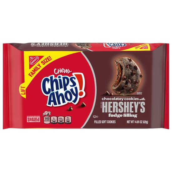 Chips Ahoy! Chewy Chocolatey Hershey's Fudge Filled Soft Chocolate Chip Cookies (famiy/chocolate)
