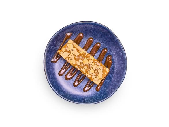 miso caramel banana bread (v)