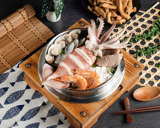 霸王魷魚原味海鮮鍋燒