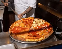 Bikini Pizza