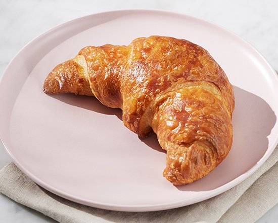 Croissant (baked in store)