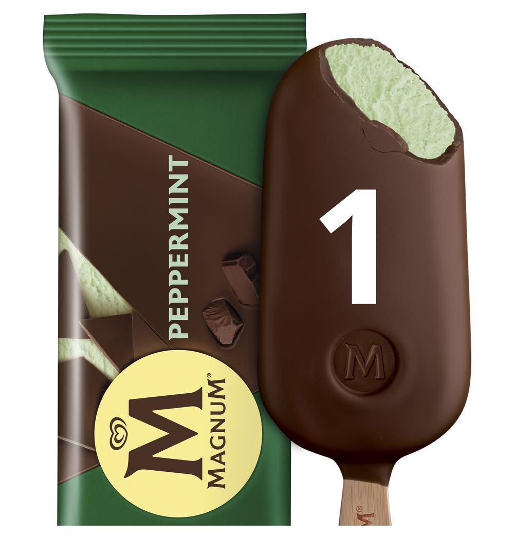 Magnum Frozen Cracking Chocolate Velvety Ice Cream, Peppermint (110mL)