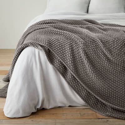Casaluna Chunky Knit Throw Blanket – Midweight Sweater Knit, 100% Acrylic, Solid, USA Made!