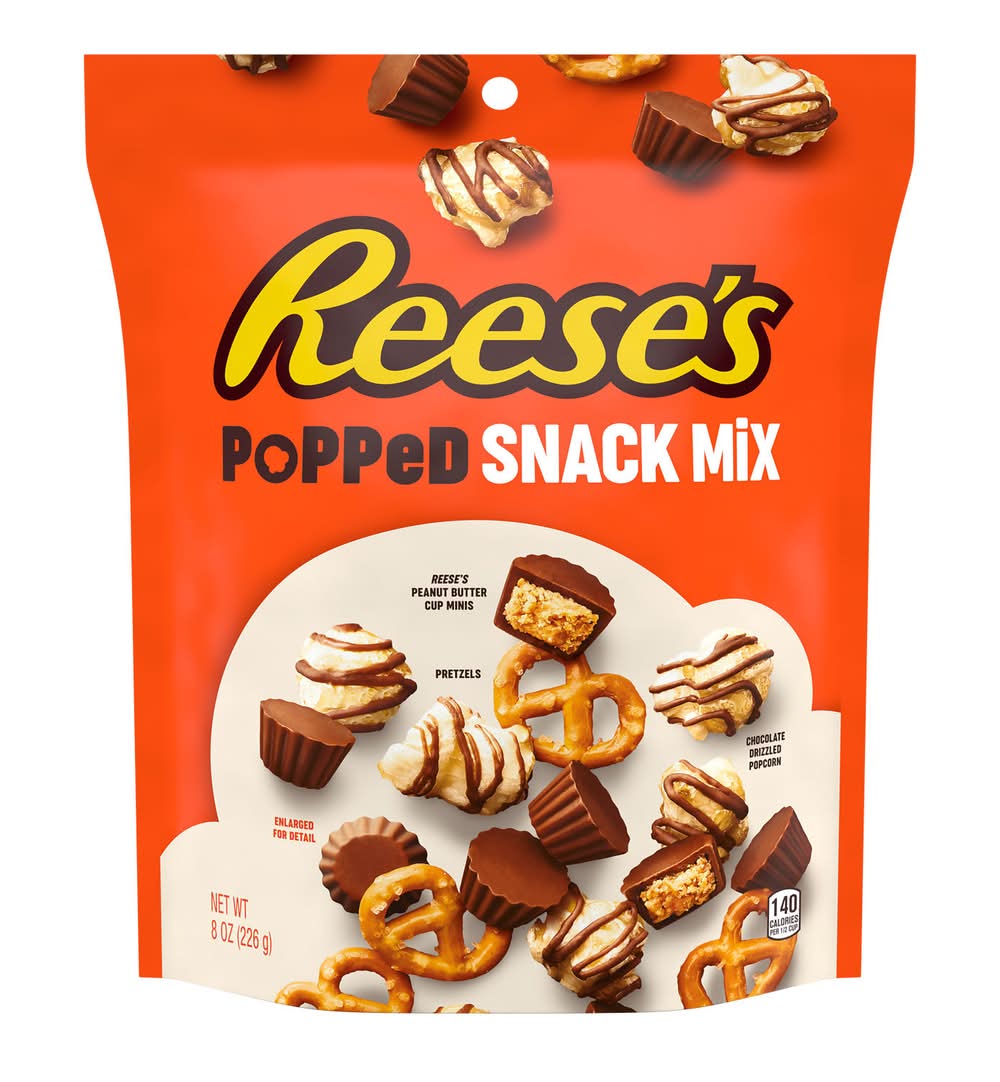 Reese's Popped Snack Mix (8 oz)