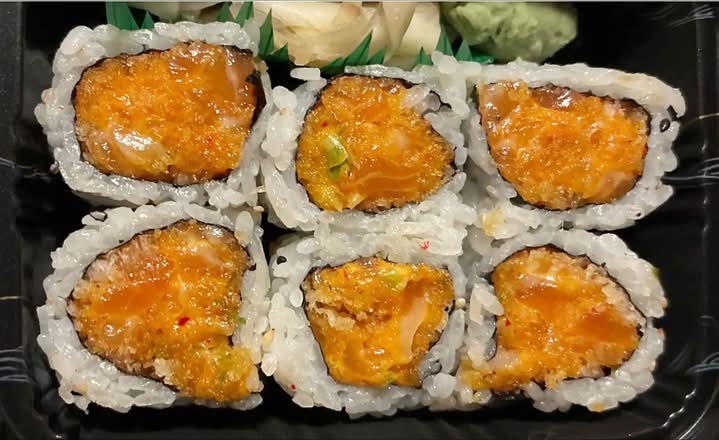 Spicy Salmon Roll
