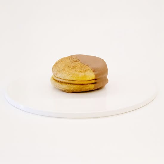 Caramel Delight Cookie Sandwich