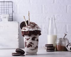Desserts & Shakes Co. (Bronx River Ave)