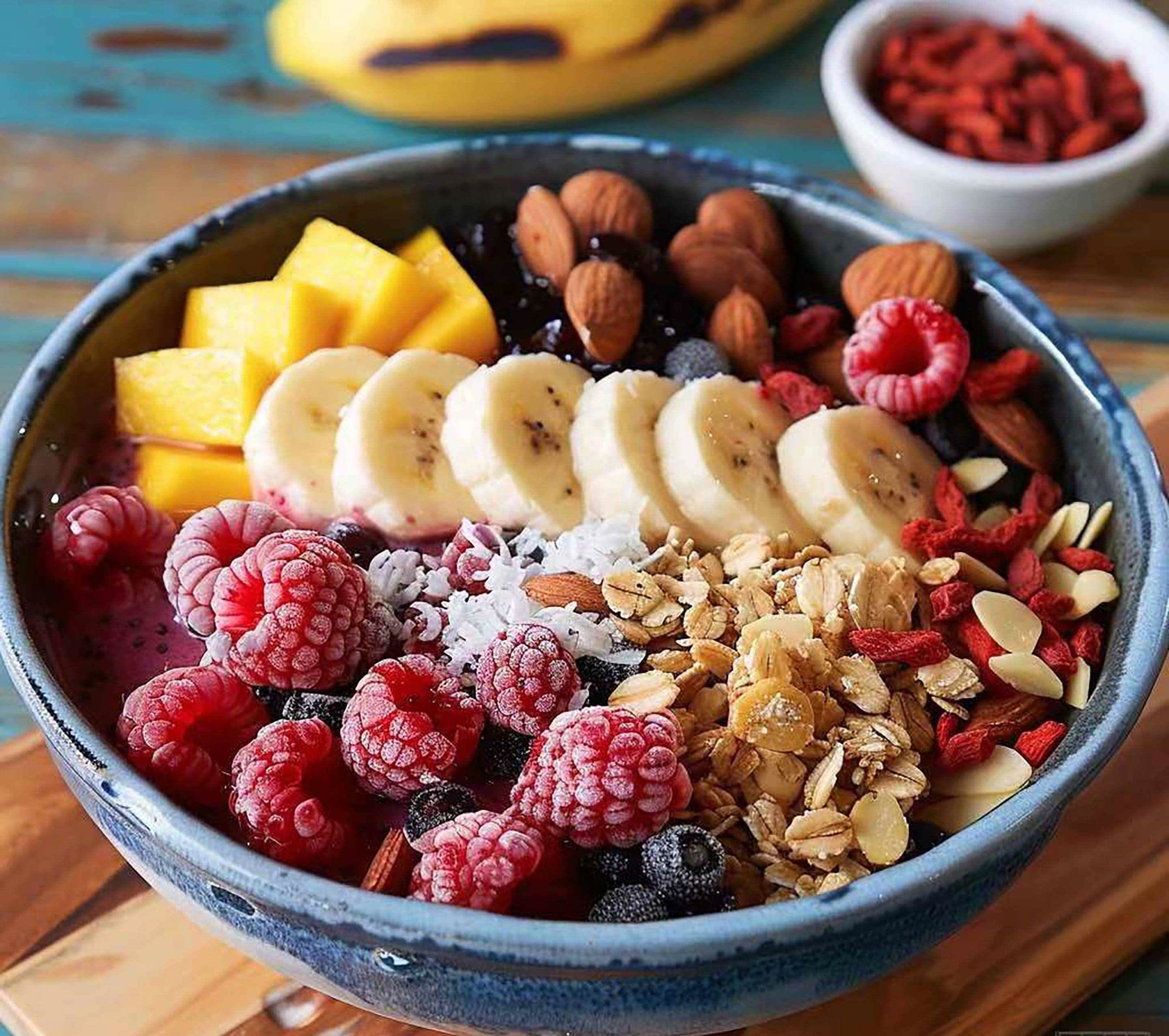 ChuuChuuフルーツ盛り盛りアサイーボウル Fruit-packed Acai Bowl 三鷹