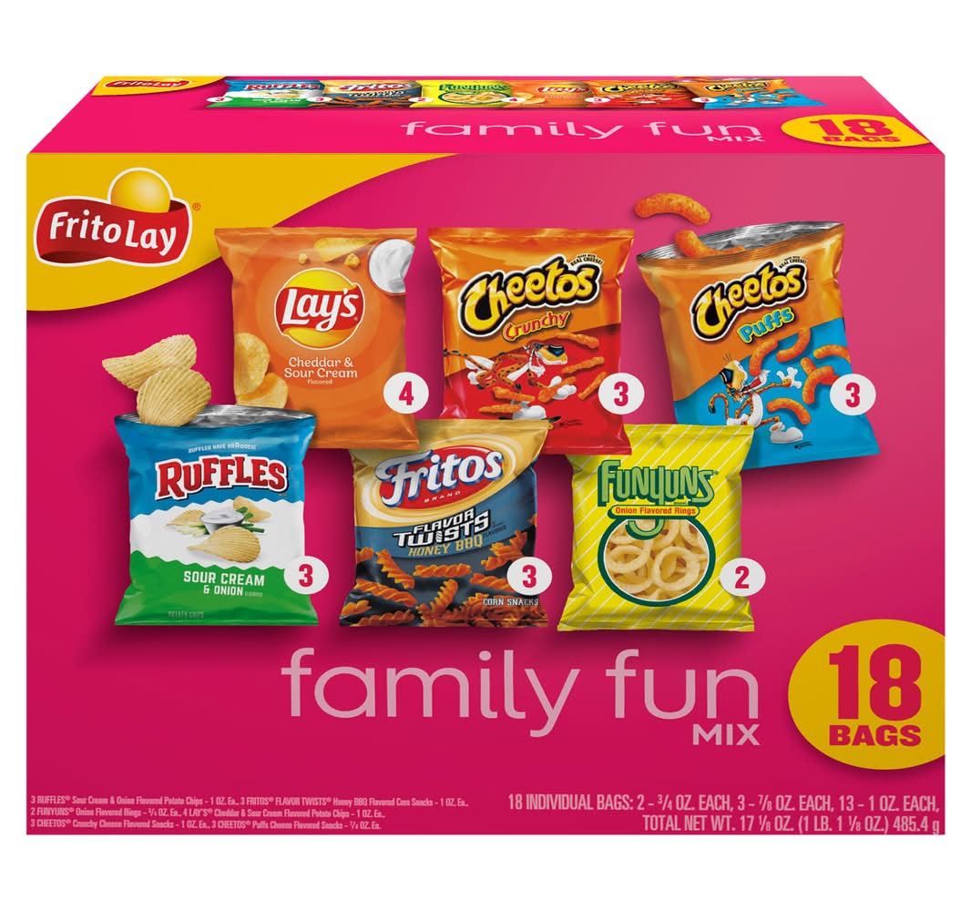 Frito-Lay Family Fun Mix Snacks Variety pack, Cheddar & Sour Cream-Crunchy-Puffs-Sour Cream & Onion-Twists Honey Bbq-Onion (17.12 oz, 18 ct)
