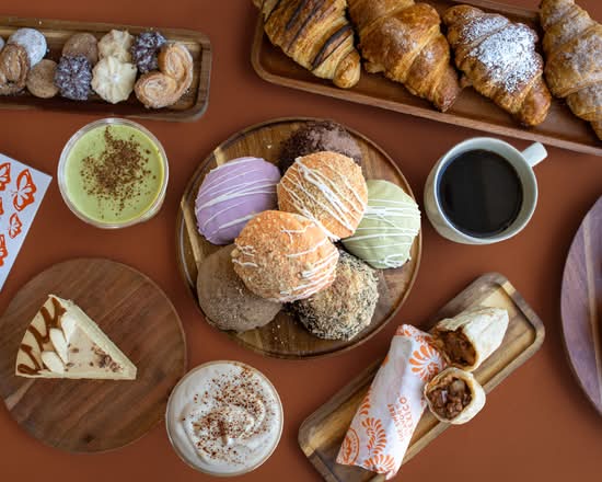 La Monarca Bakery (2127 E Cesar E Chavez Ave)