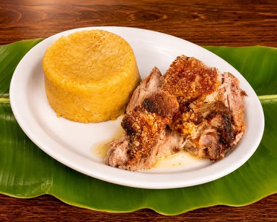 Pernil al Horno / Oven-Roaster Pork Shoulder